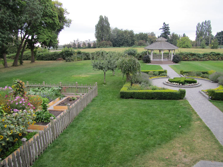 Photo Gallery The Official Kirkland House site